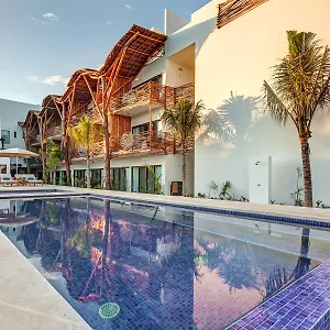 https://mystique-blue-holbox.quintano-roohotels.com
